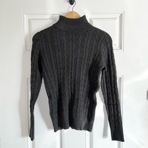 SOLD Cozy Stretchy Gray Knit Turtleneck Sweater